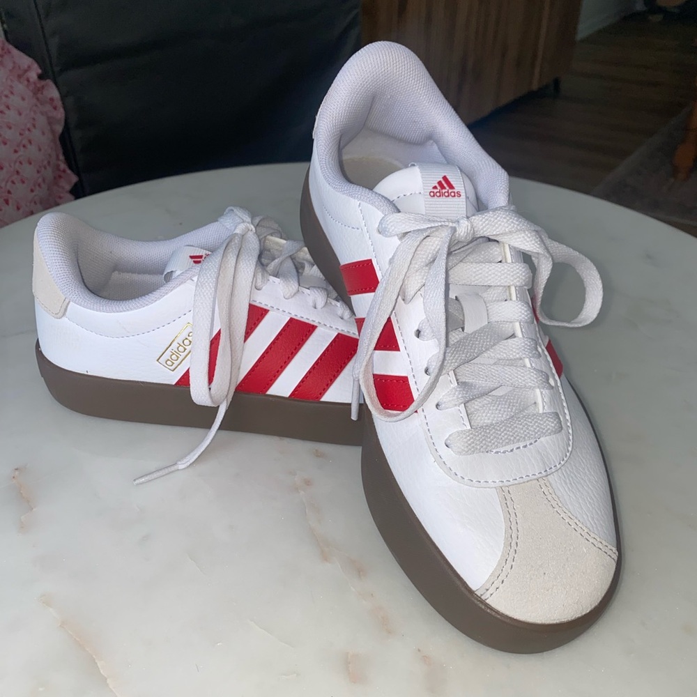Adidas women’s Vl Court 3.0 sneakers